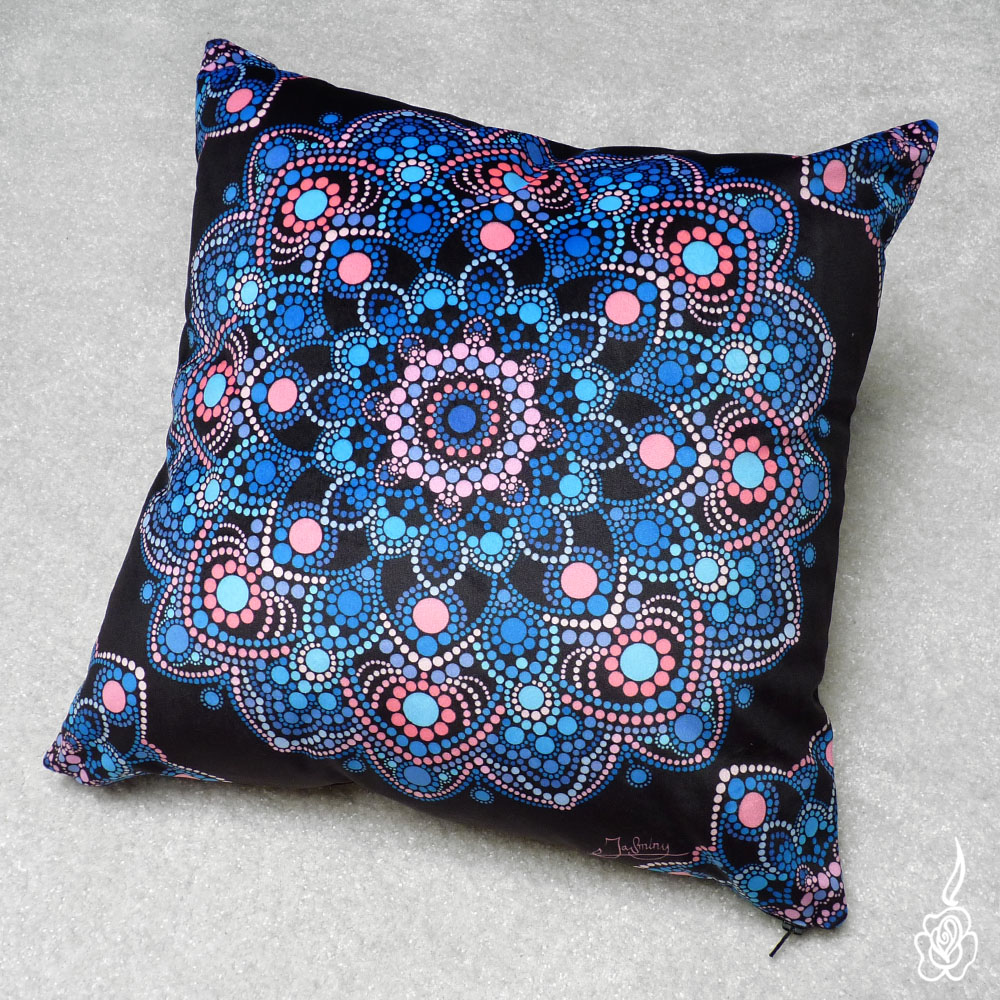 Designový povlak na polštář Mandala Iris 4