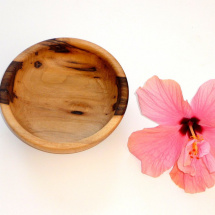Dřevěná miska 377 menší - ořech - prům. 14 cm  