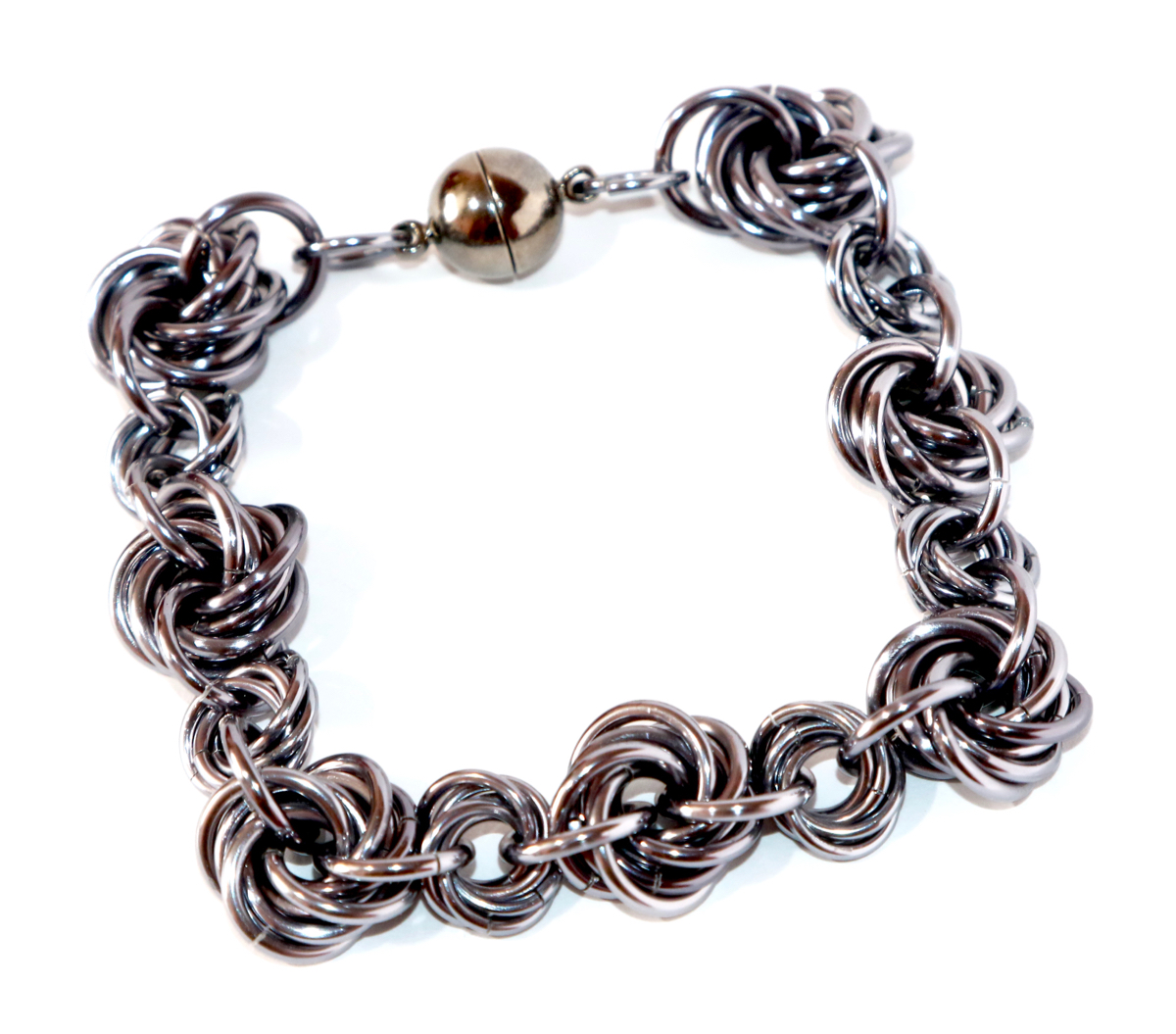 Šedé zamotané uzlíky náramek