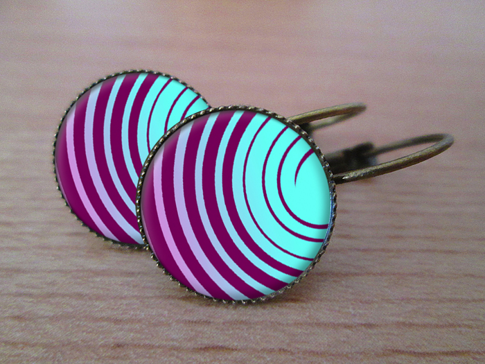 VINTAGE VISACÍ NÁUŠNICE - Ve víru