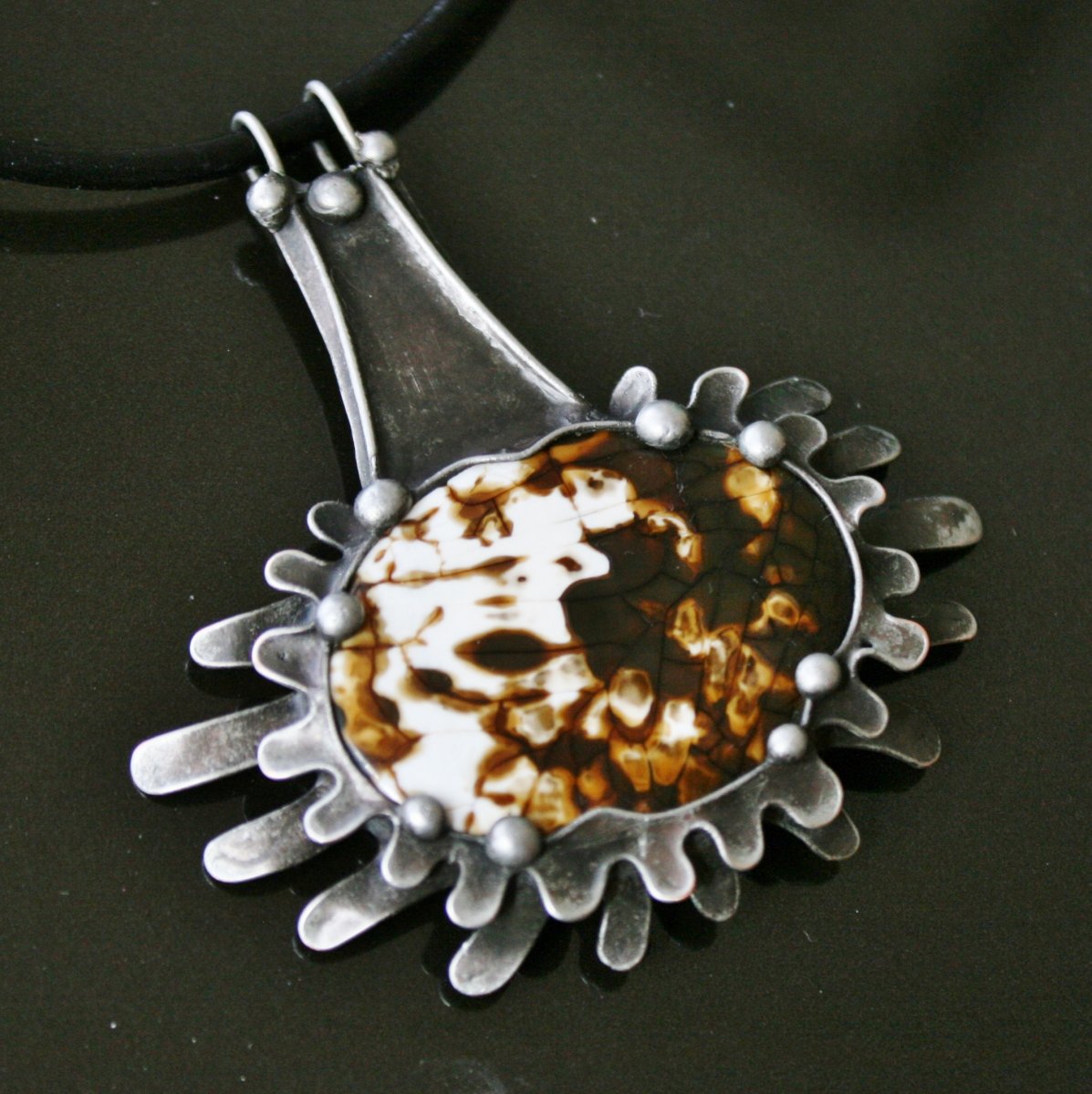 Káva se smetanou - achát