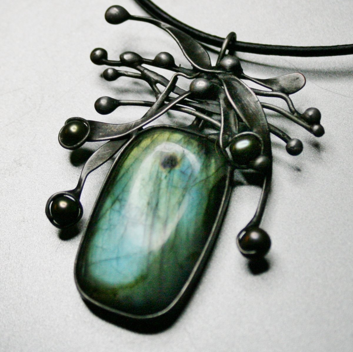 Kámen proměny - labradorit