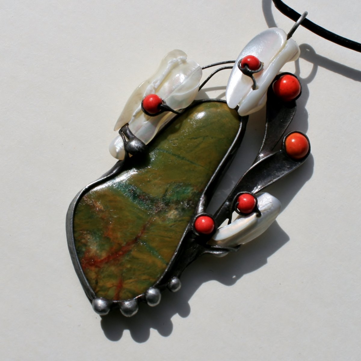 Rozkvetlo nám kamení - jaspis zelený