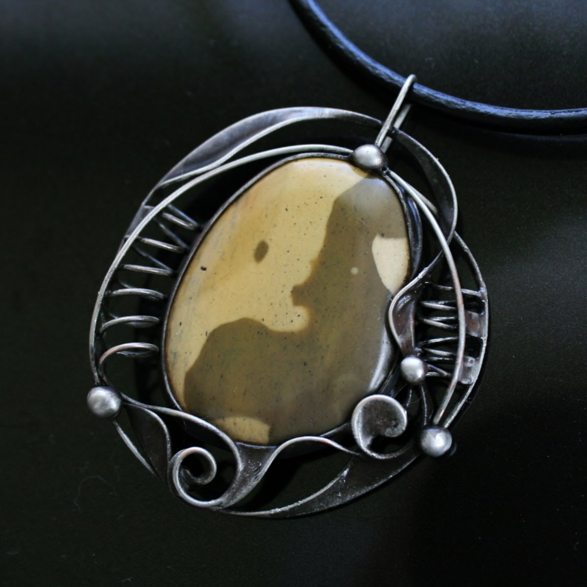 Mimikry - jaspis mookait 