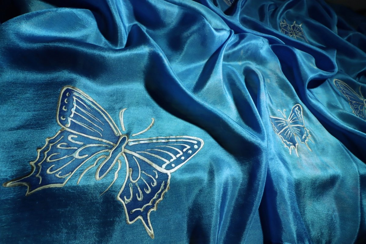 Modří motýli - hedvábný pléd