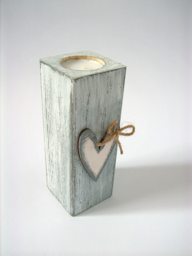 Ručně malovaný svícínek na čaj.svíčku...no.495