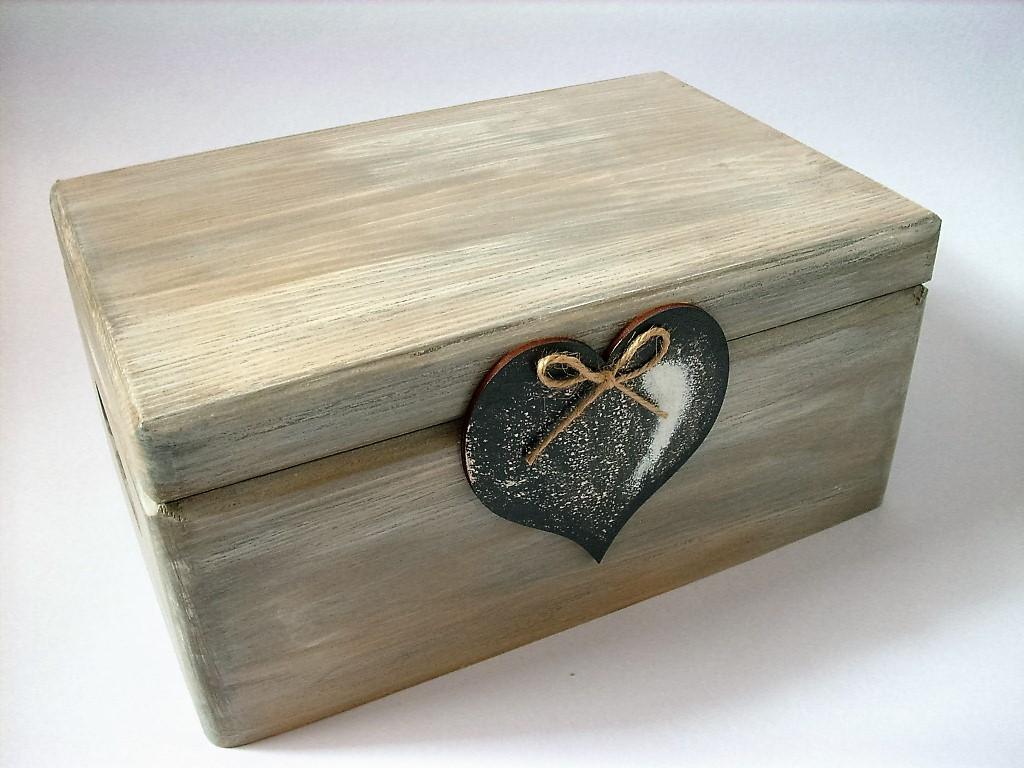 Maxi truhla...no.688