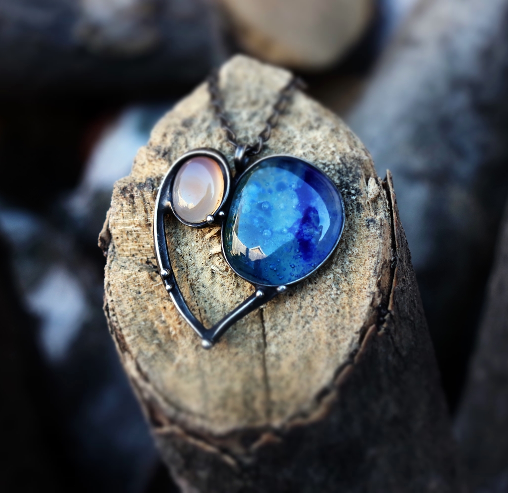 Srdíčko - SKLO/ Žl. Chalcedon