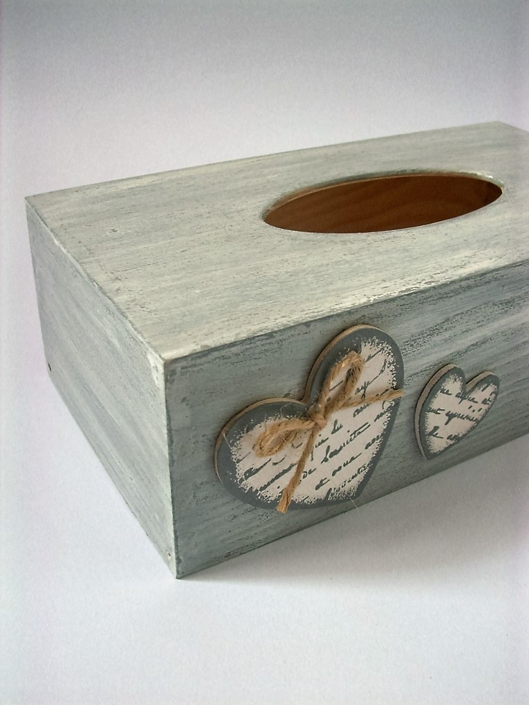 Dřevěná krabička na papírové kapesníčky...no.669