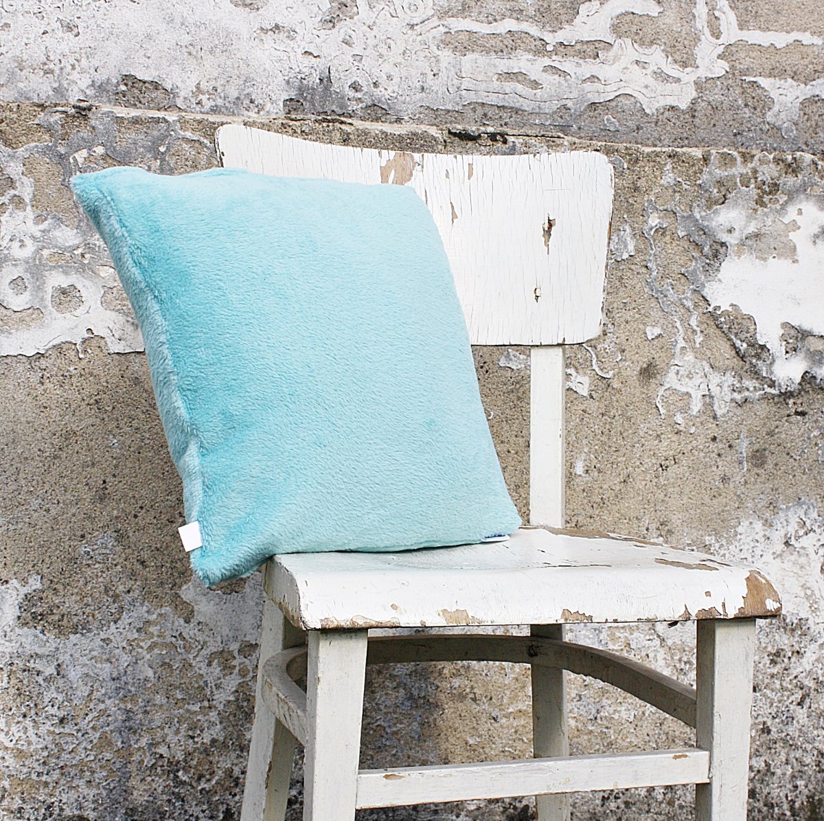 IHNED: CHLUPAŤOUČKÝ POLŠTÁŘEK