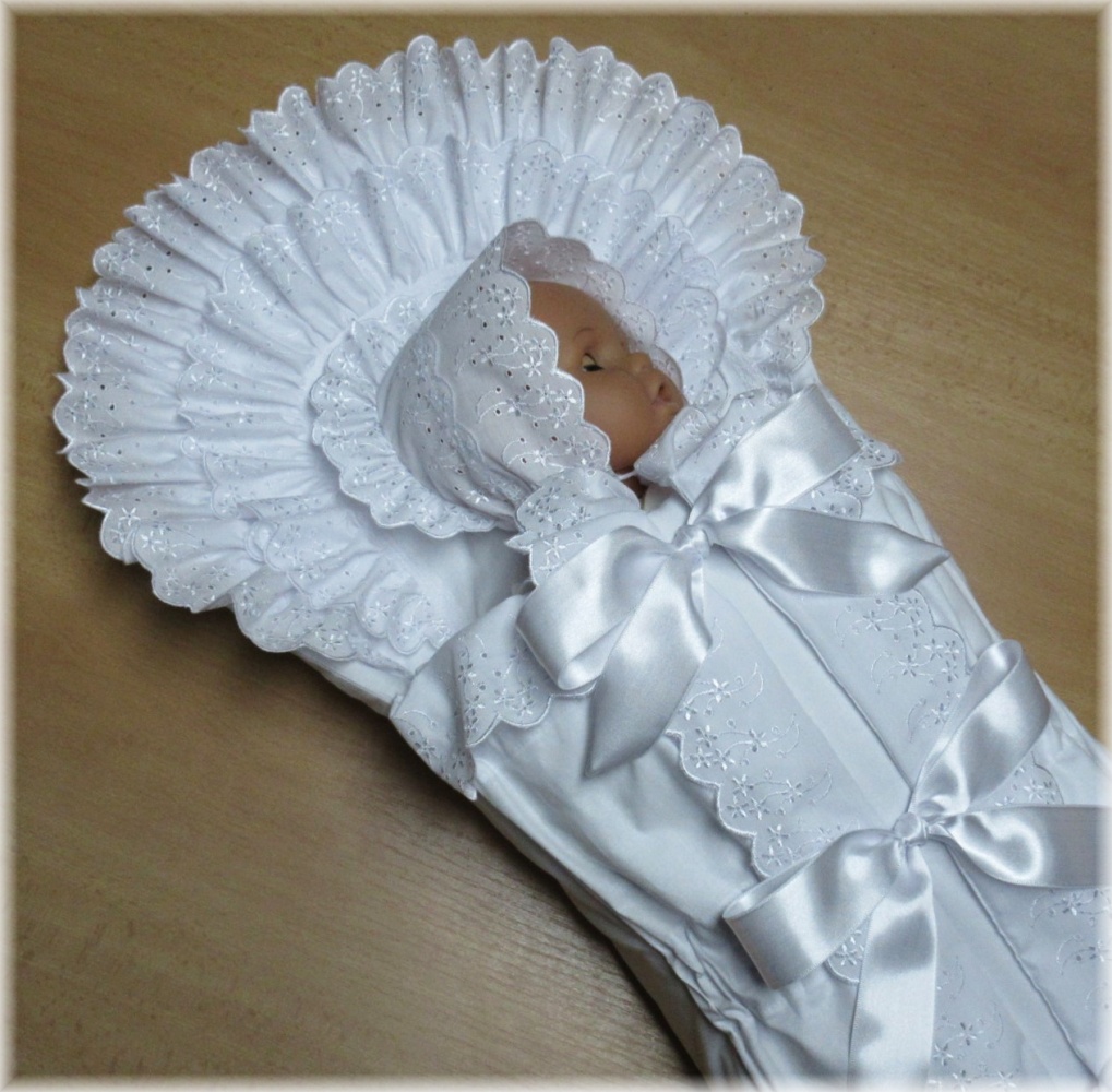 Dvou kanýrová zavinovačka s krajkou a čepičkou