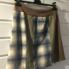  Sukně modro – hnědá      schody 