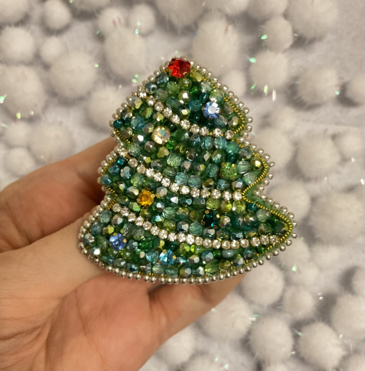 Korálková brož vánoční stromeček