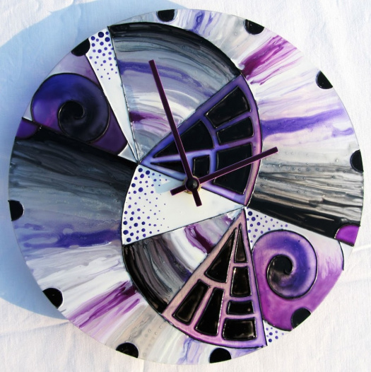 Fialová galaxie-skleněné hodiny o průměru 33cm