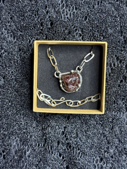 GRANÁT choker