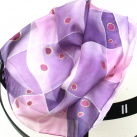 Hedvábný šátek: Puntíky růžovo-fialové