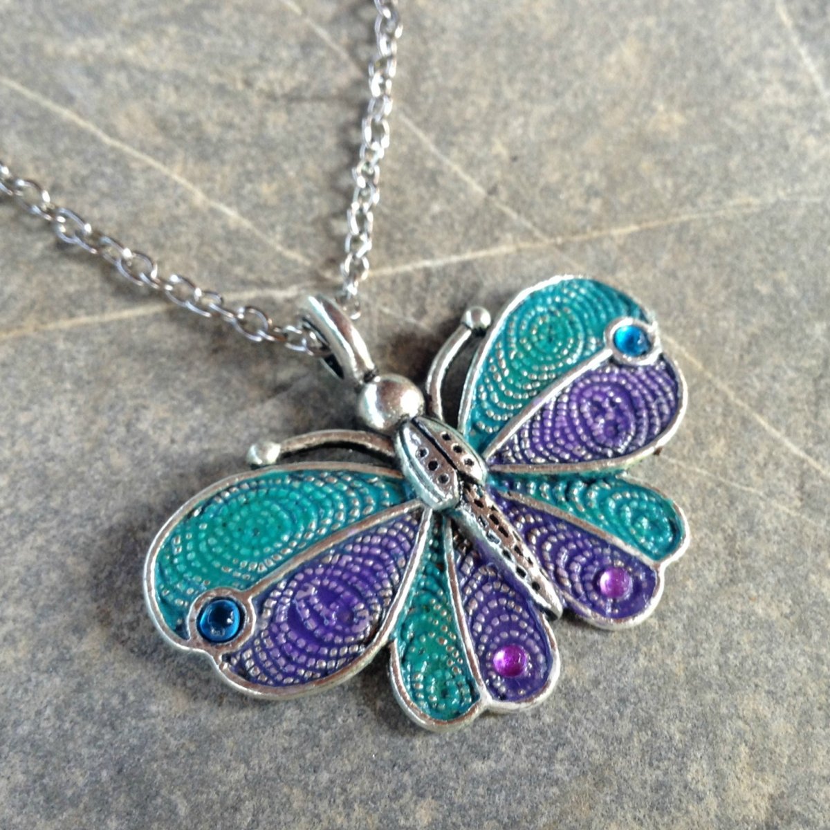 Levandulový motýlek