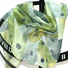 Hedvábný šátek: Puntíky černo-zelené