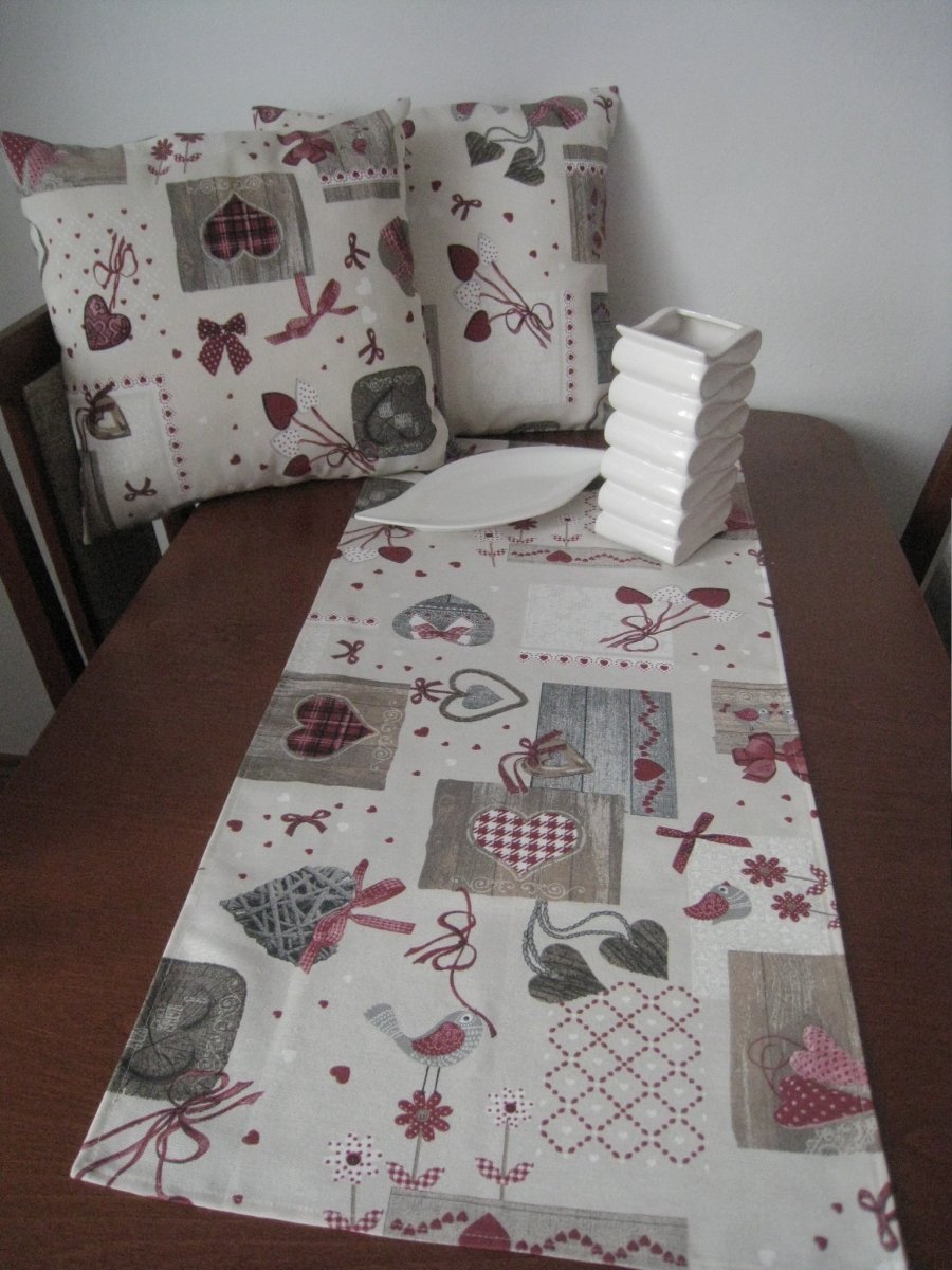 Běhoun + polštáře-sada