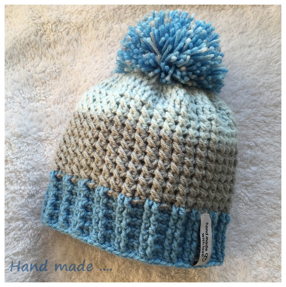 Kulíšek - čepice -bambule, mix barev...... 