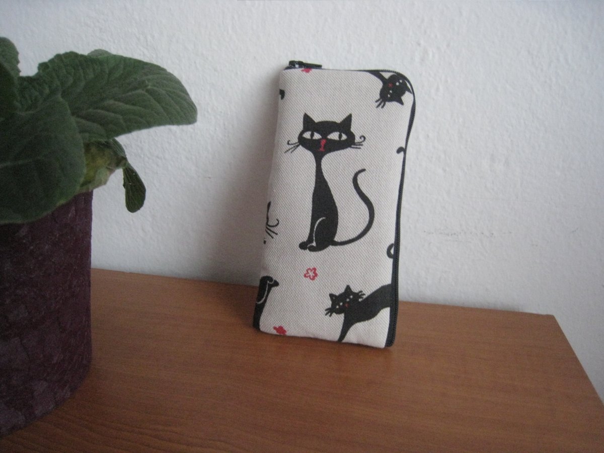  Obal na mobil, kočičí svět