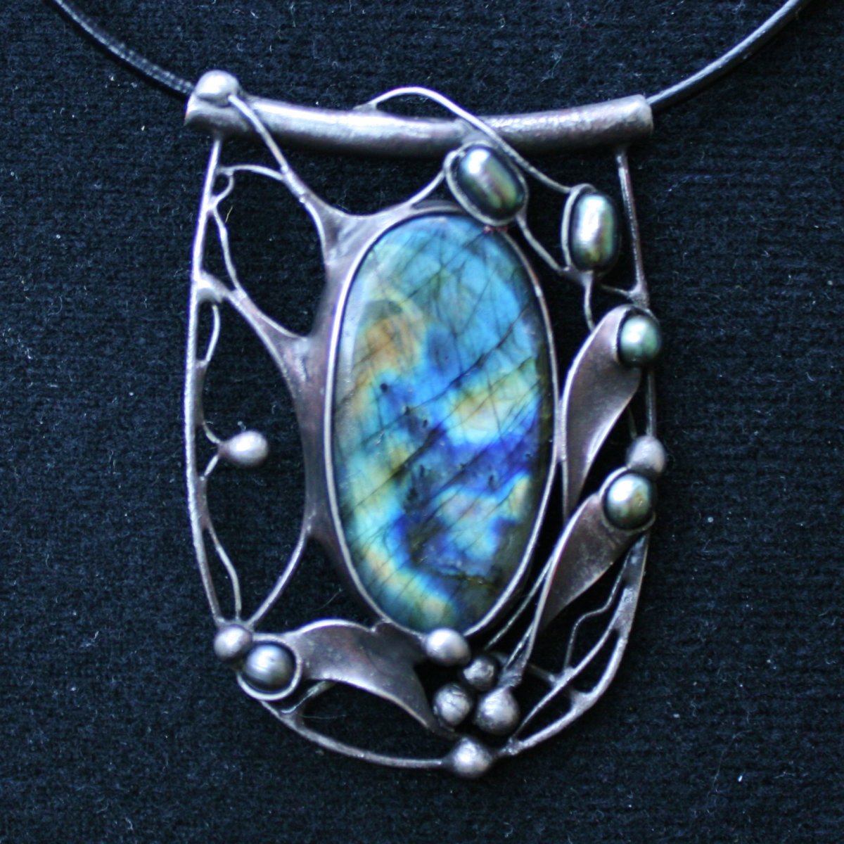 Bude jaro - labradorit   