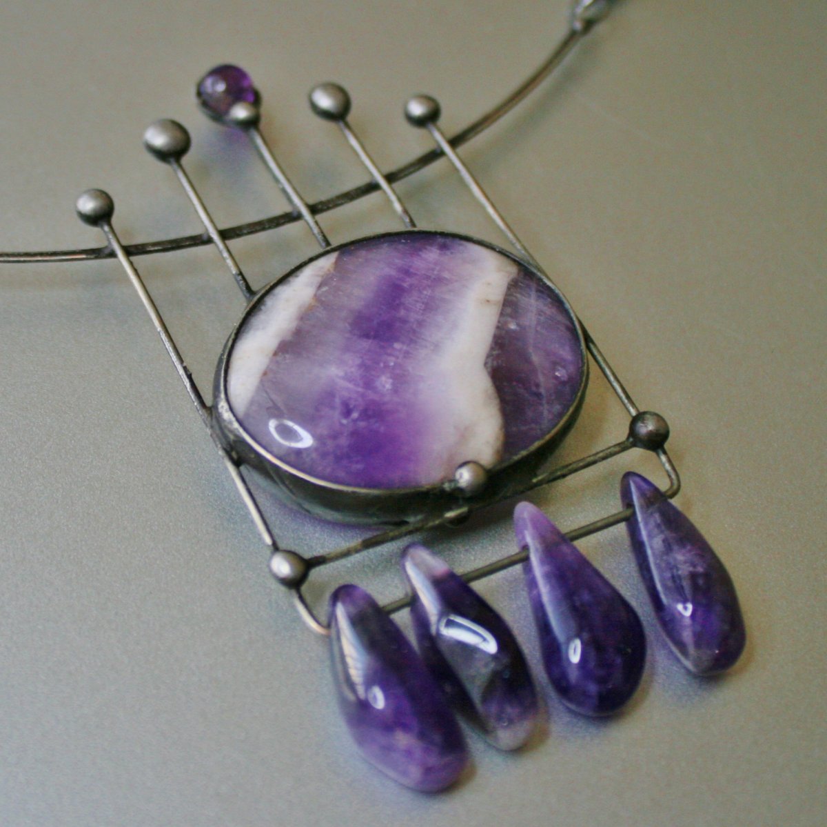 Rozkvetlo nám kamení - jaspis zelený