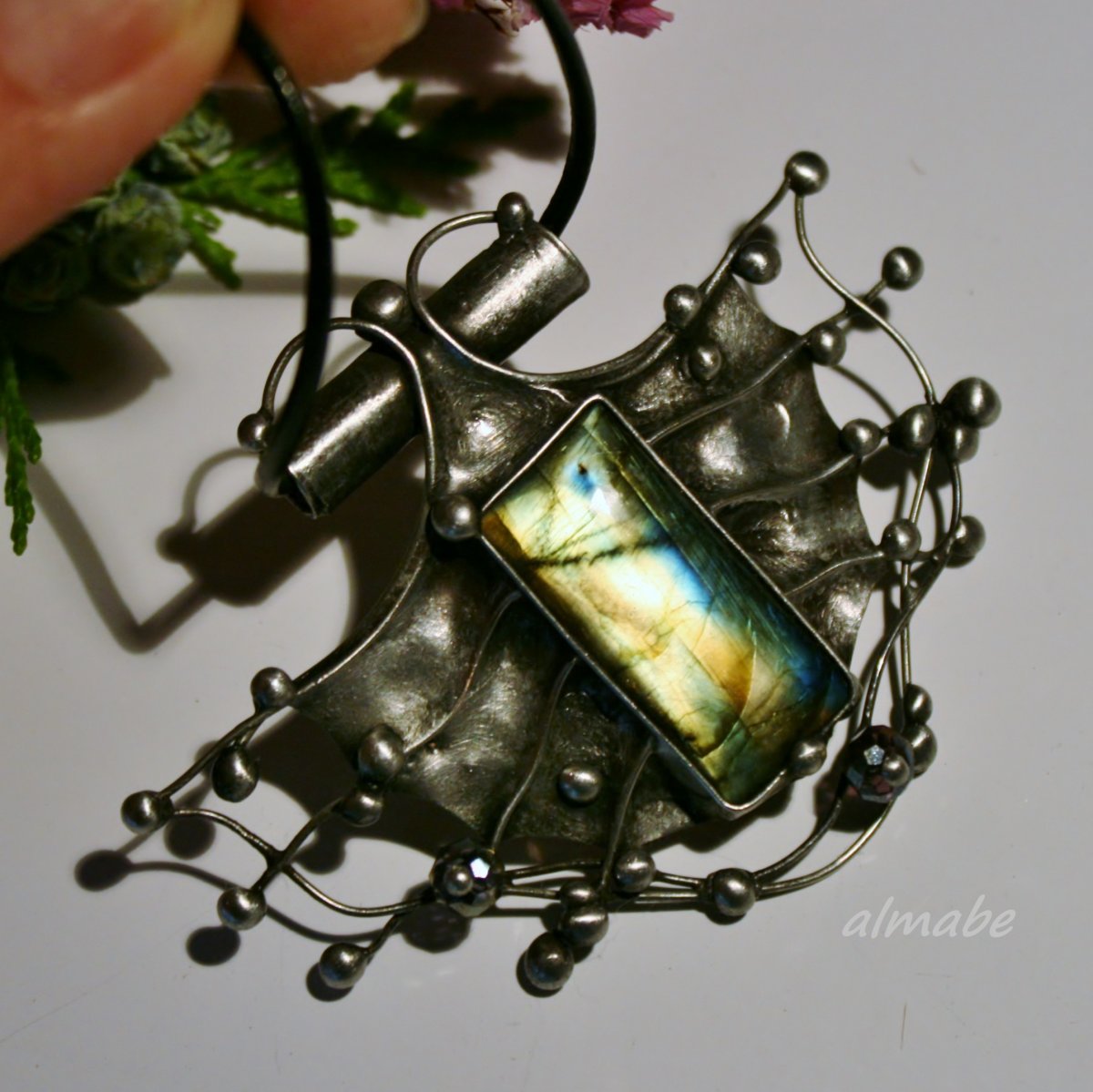  Hvězdný prach - labradorit IA kvality   