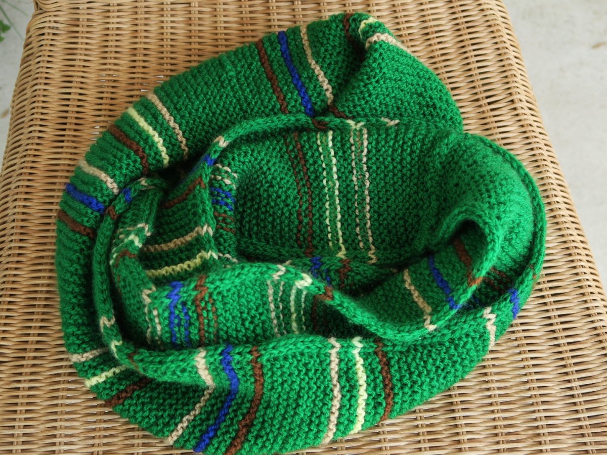 PLETENÝ NÁKRČNÍK 