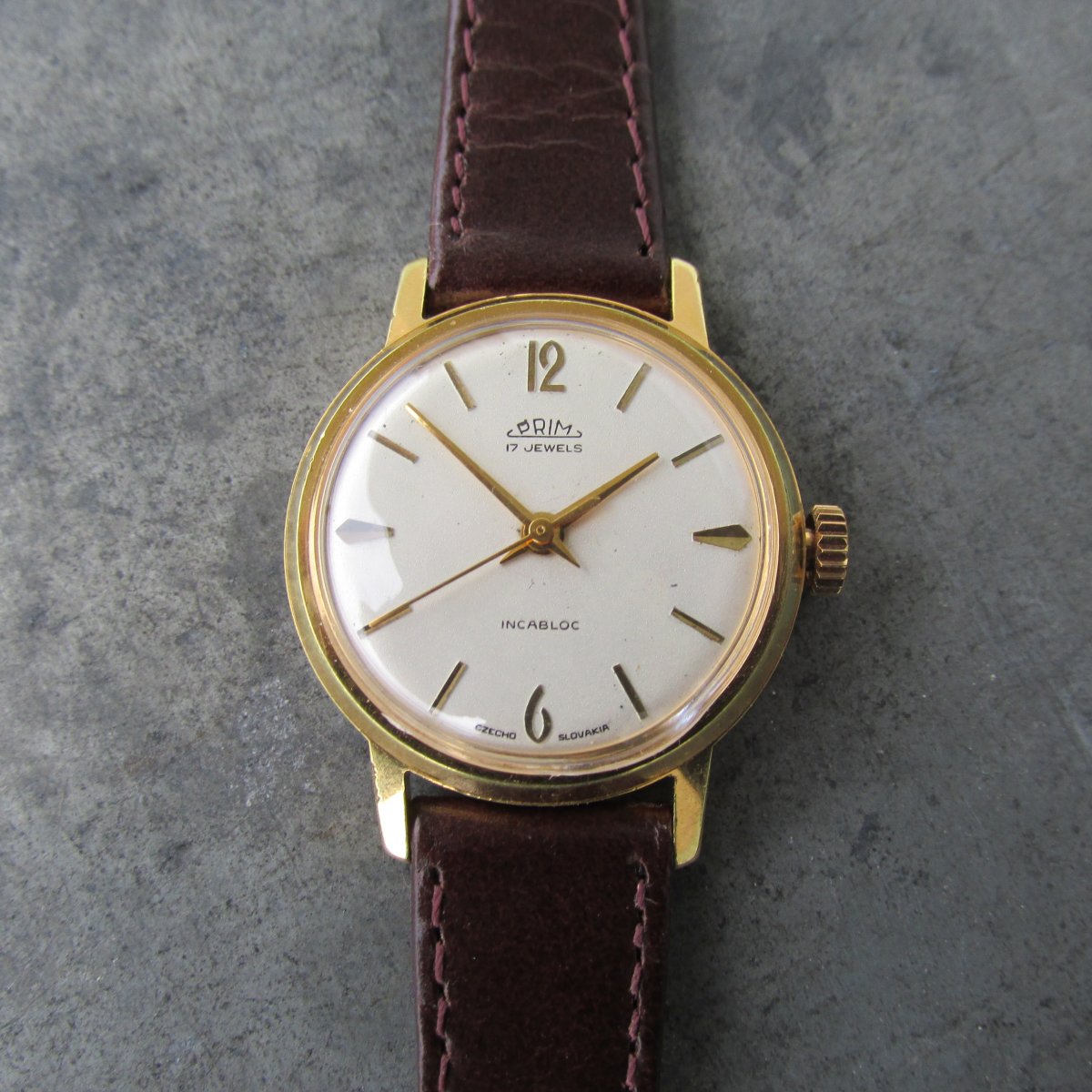 Dámské náramkové hodinky PRIM Incabloc z roku 1966