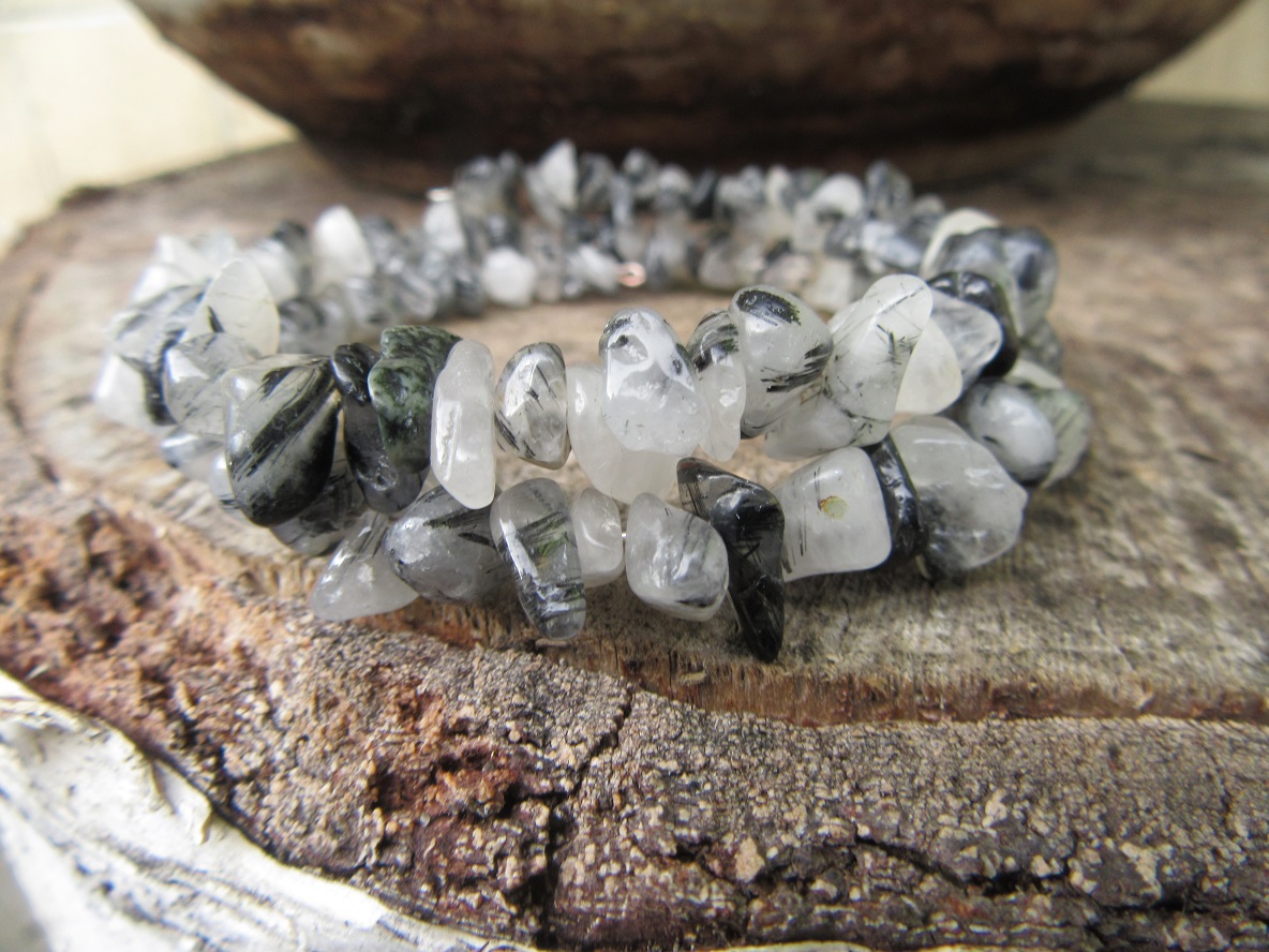 Náramek z turmalínu