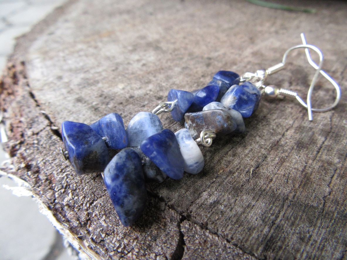 Náušnice z kamínků sodalitu