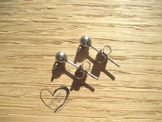 Náušnicové puzety s kuličkou z nerez oceli na výměnu