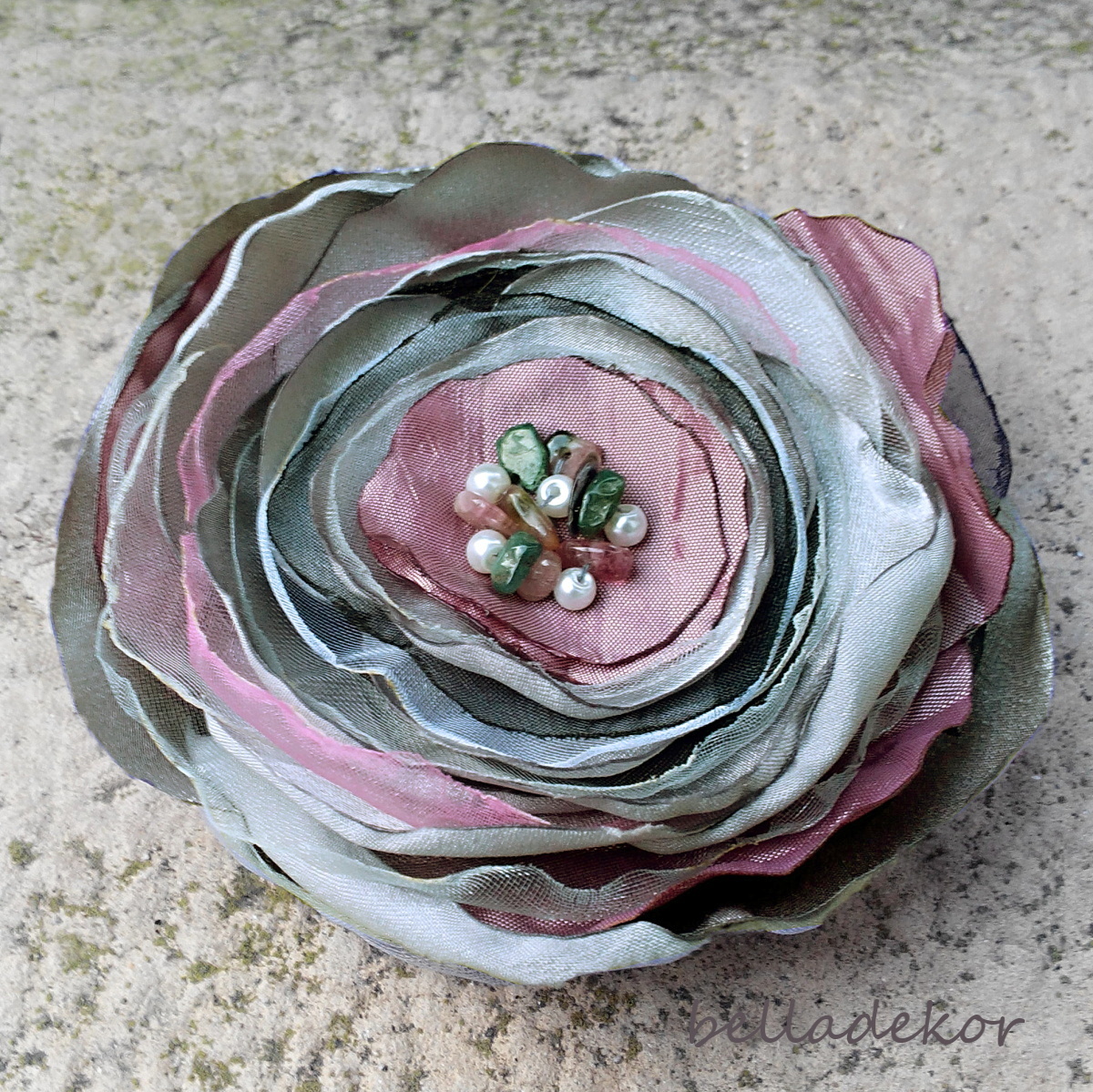 Květinová brož - průměr  9 cm