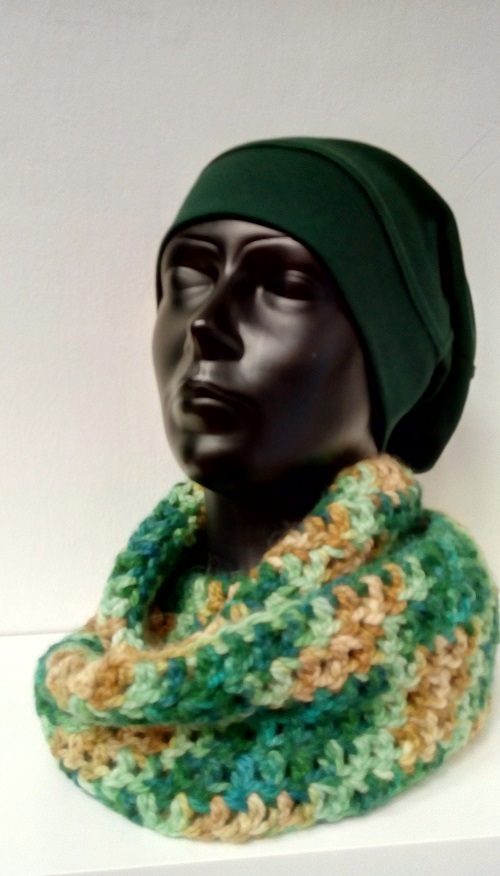 HÁČKOVANÝ NÁKRČNÍK Z VLNY A ALPAKY 