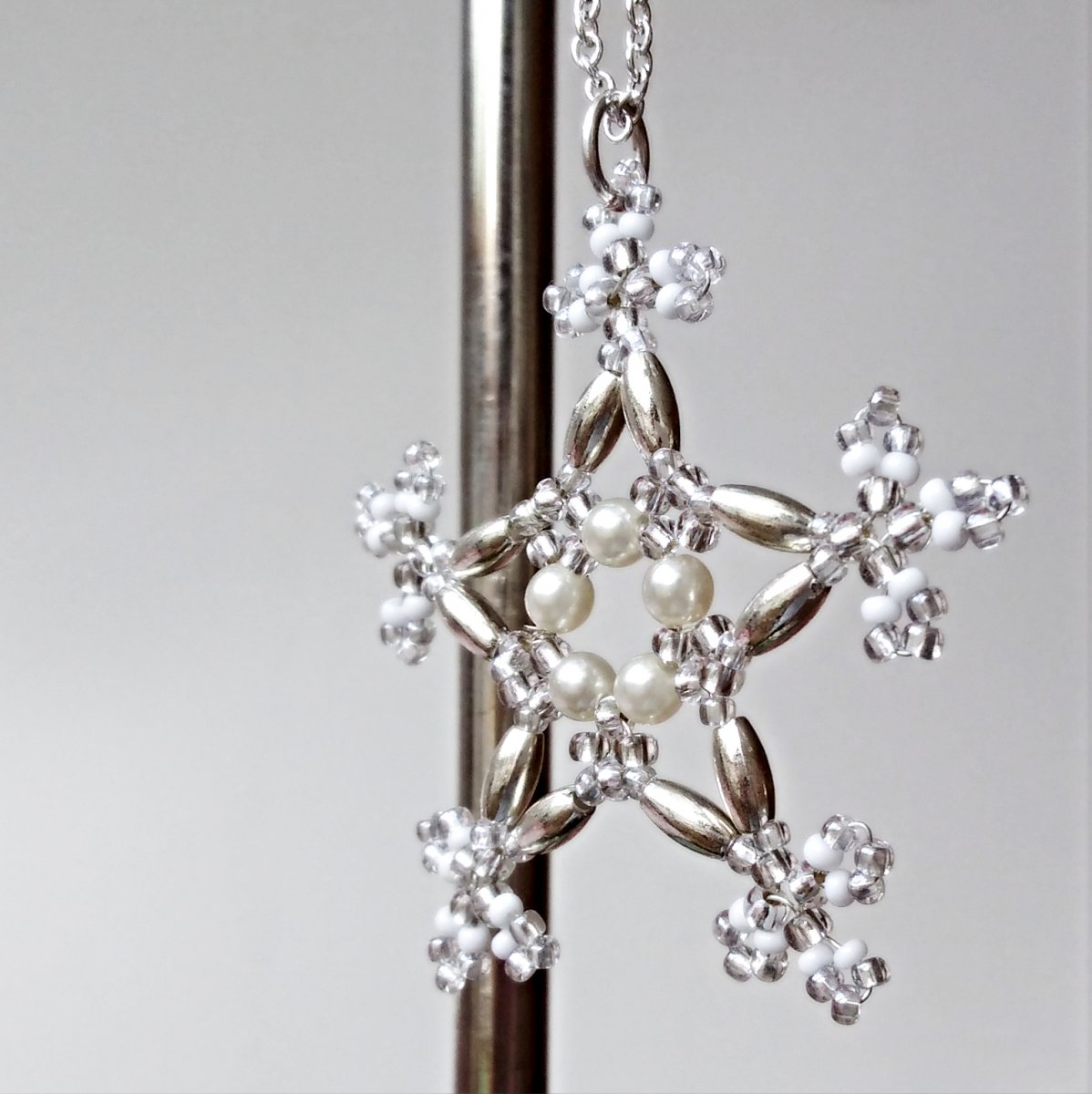 Náhrdelník s vločkou