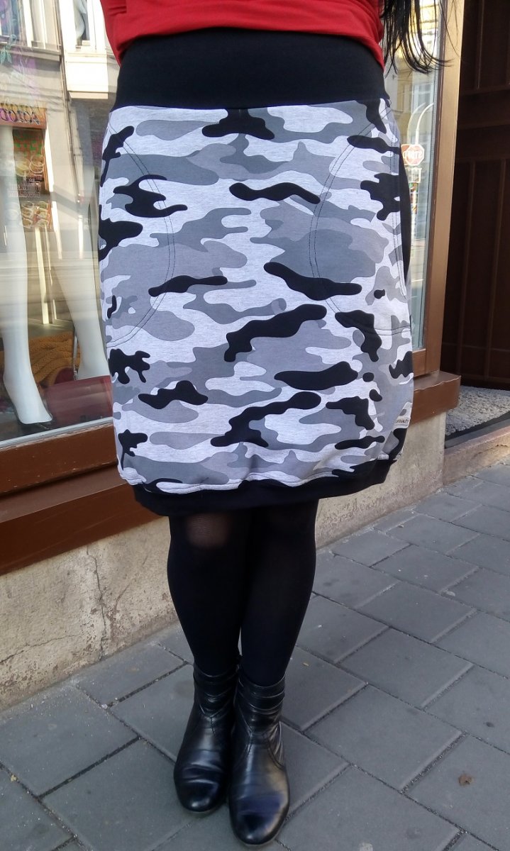 SUKNĚ MASKÁČ (M/L)