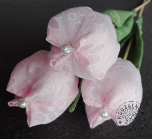 Šité tulipány růžové