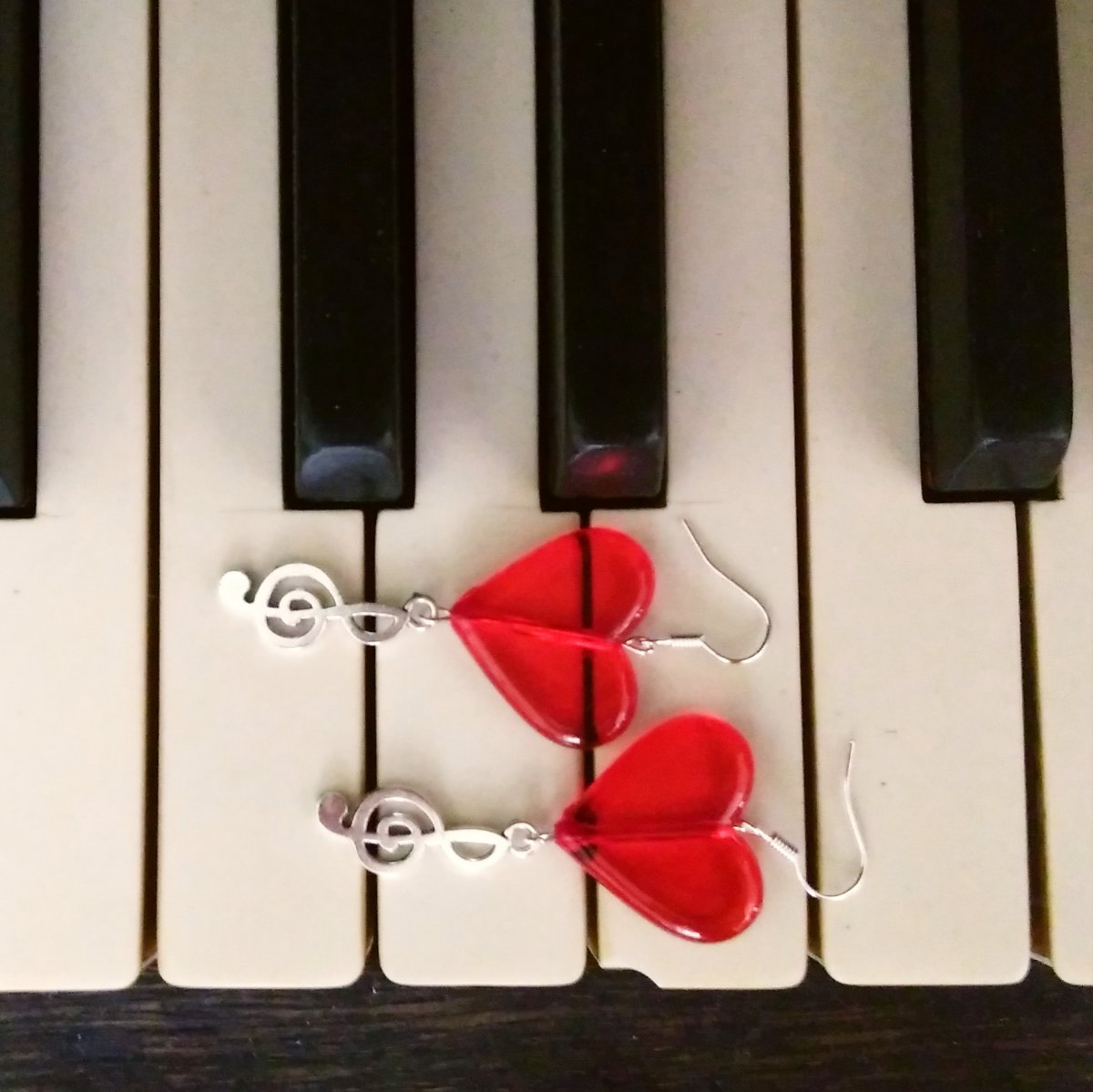 Písně milostné – náušnice