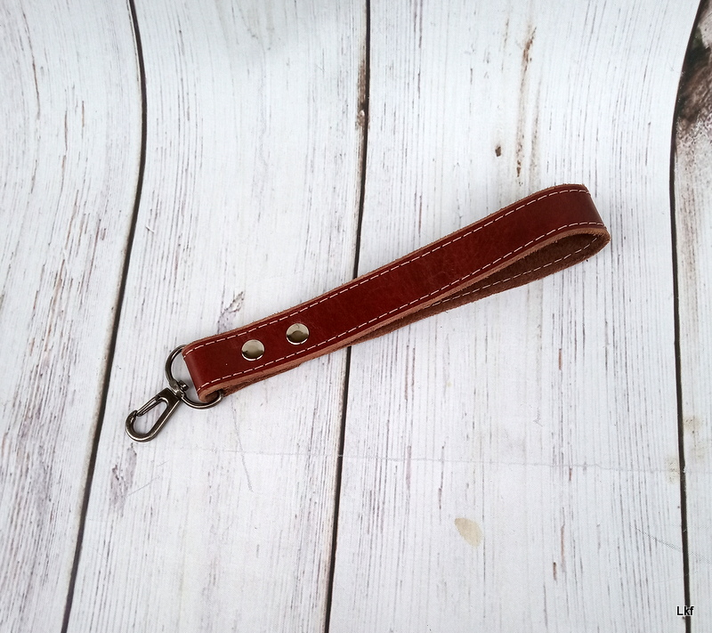 kožené poutko-hovězina