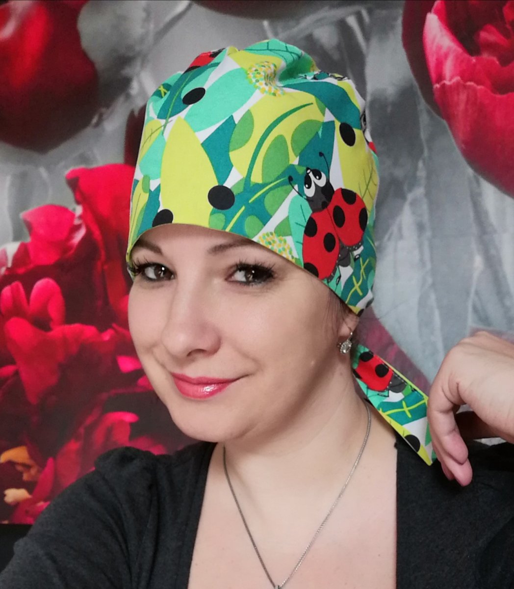 OPERAČNÍ CHIRURGICKÁ ČEPICE beruška v trávě 