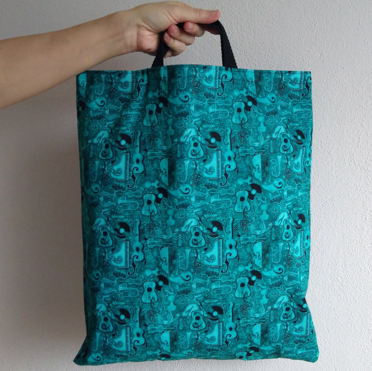 Orchestr v tyrkysové – taška