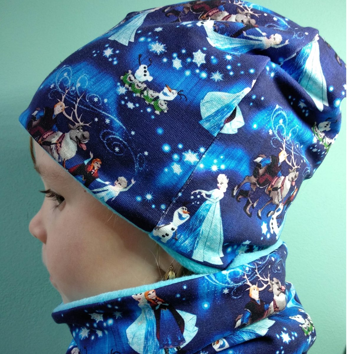 Čepice, nákrčník Elza