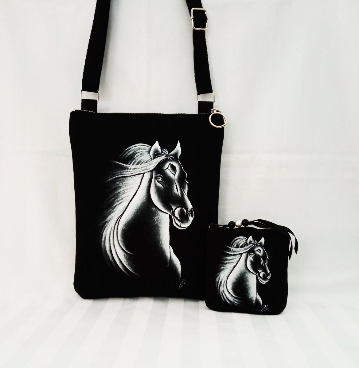 STŘÍBRNÝ KUN-crossbody+klíčenka