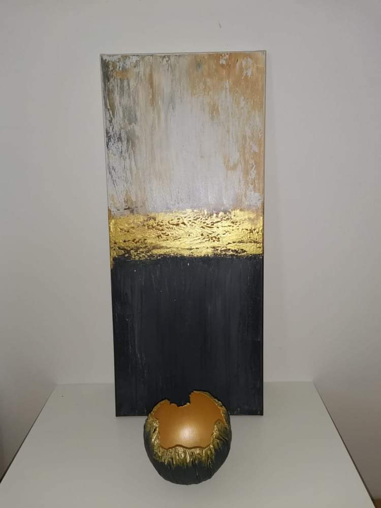 Zlatý energický obraz, abstrakce, svítání 