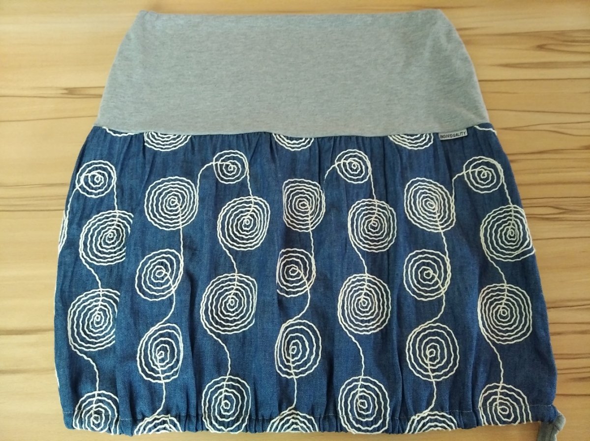 Sukně letní, velikost M - %SLEVA%