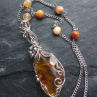 Jantar, karneol, topaz...
