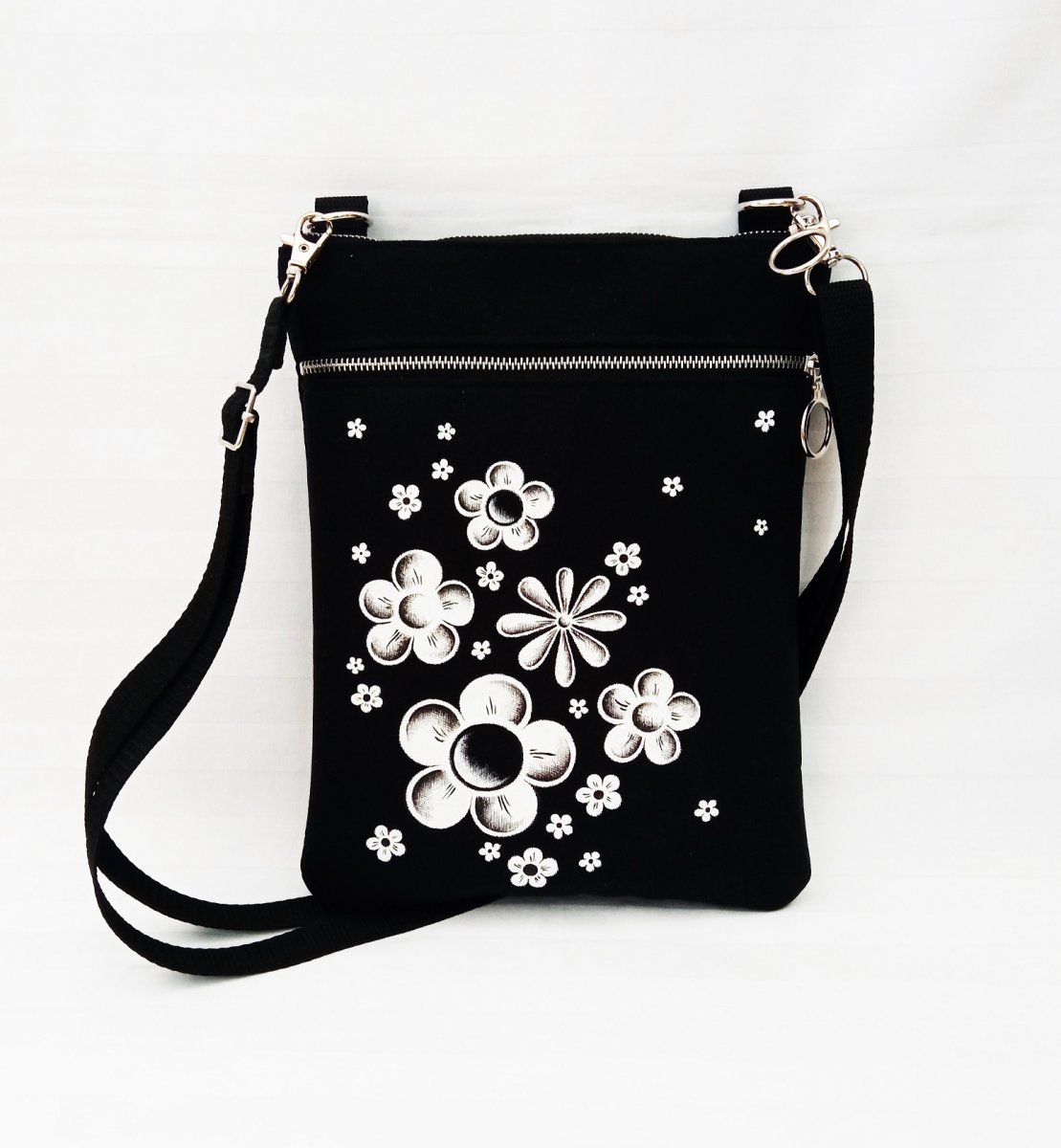  crossbody-*černobílá elegantní*