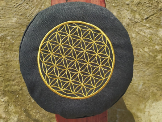 Pohankový meditační polštářek s výšivkou