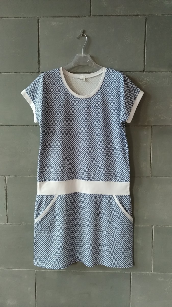 Šaty kosočtverečky, velikost XL %SLEVA%